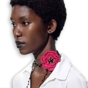 ZARA Raffia Flower Necklace